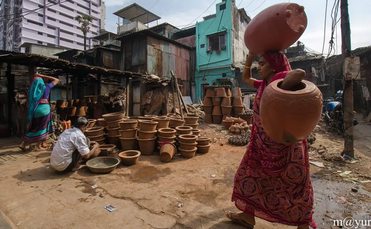 Kumbharwada Tour with Pottery Making