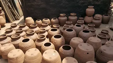 Kumbharwada Tour with Pottery Making