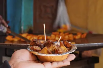 Savor the authentic flavors of the capital with our guided Delhi Food Tour. Taste legendary street food, aromatic kebabs, and traditional sweets in the heart of Old Delhi!
