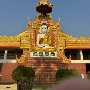 Golden Pagoda Tour