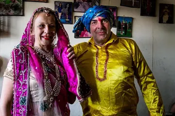 Delhi Street Performer Walk