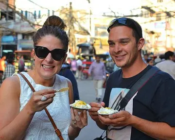 Savor the authentic flavors of the capital with our guided Delhi Food Tour. Taste legendary street food, aromatic kebabs, and traditional sweets in the heart of Old Delhi!