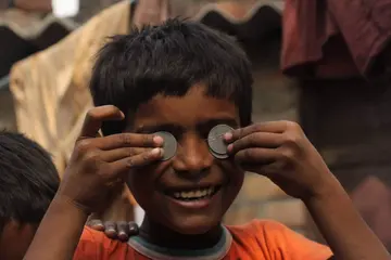 Delhi Street Performer Walk