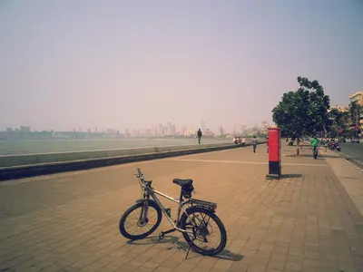 Experience Mumbai in the calm and cool of the early morning!