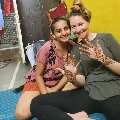 Experience Mumbai’s Everyday Life: Dhobi Ghat & Dharavi Slum Tour with Local Train Ride