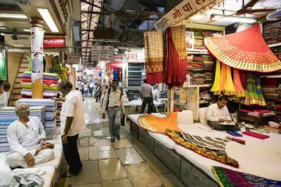 Best street shopping Tour in Mumbai with Mumbai Dream Tours!